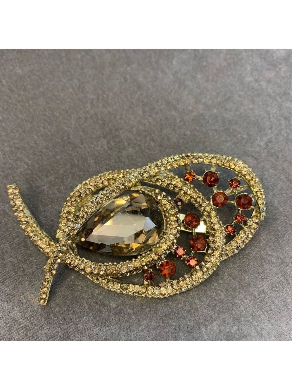Bronze gold crystal rhinestone brooch pin - Picture 7 of 7
